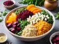 En färgstark bowl med quinoa, rödbetor, aprikoser, fetaost och gröna blad. En näringsrik måltid rik på quinoa kolhydrater.